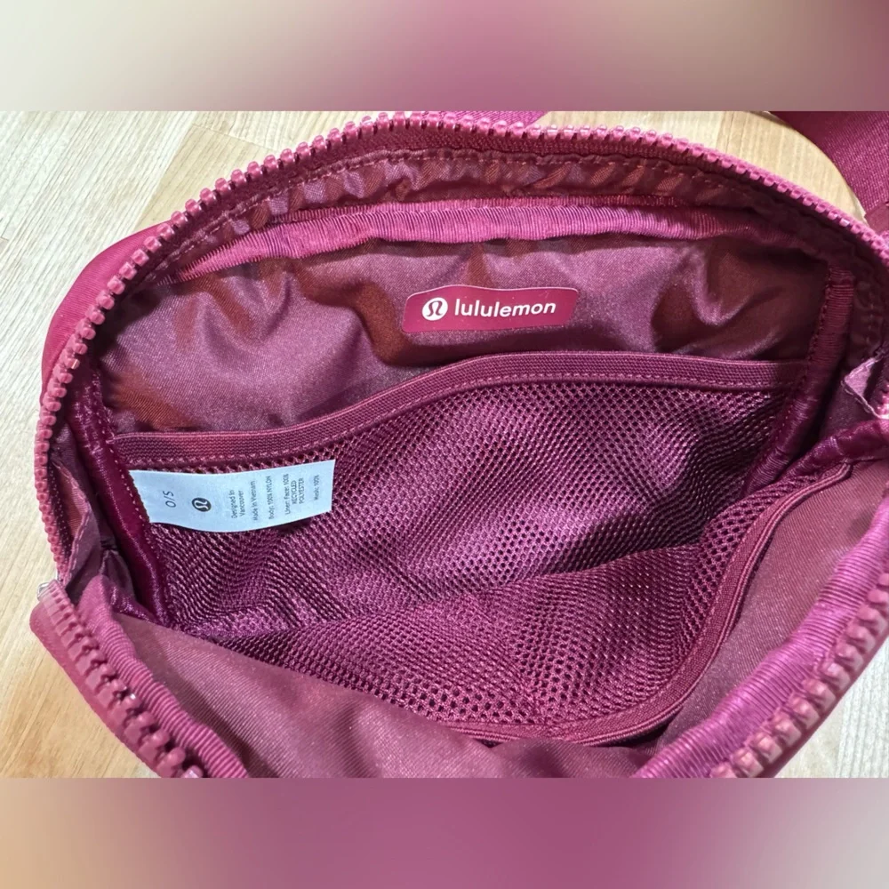 lululemon athletica Wine Red Belt Bag - Picture 2 of 3